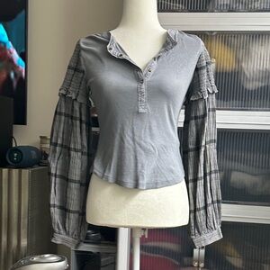 Pilcro Gray Button-Up Blouse with Plaid Sleeves